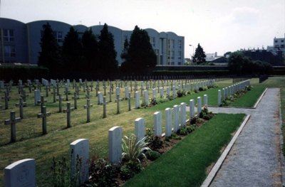 Commonwealth War Graves Brest #1