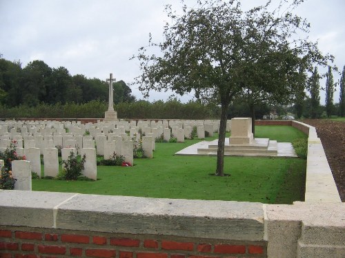 Commonwealth War Cemetery Mailly Wood