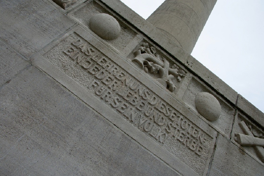 Memorial to the Fallen WWI Celle #3