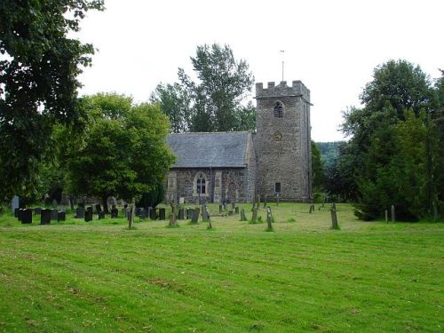 Oorlogsgraven van het Gemenebest St. Tyssilio and St. Mary Churchyard