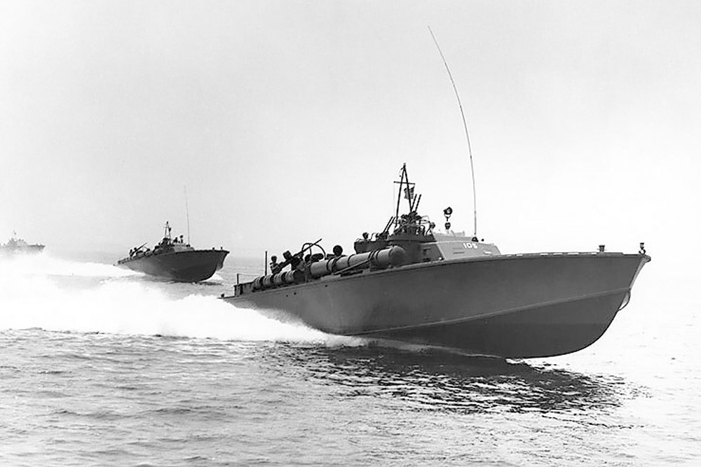 Scheepswrak USS PT-145 #1