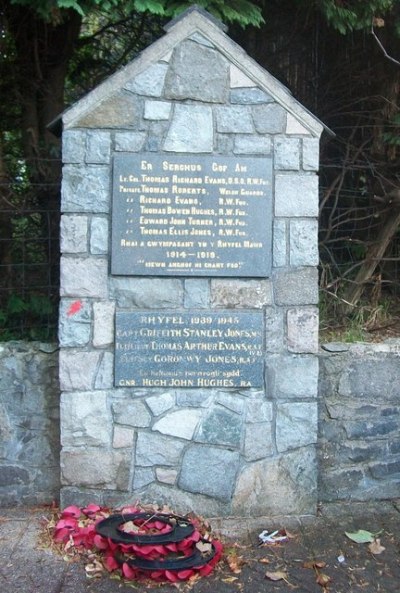 War Memorial Llanaelhaearn #2