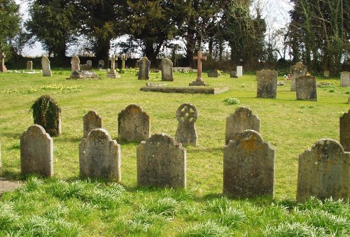 Commonwealth War Grave St. Mary Churchyard