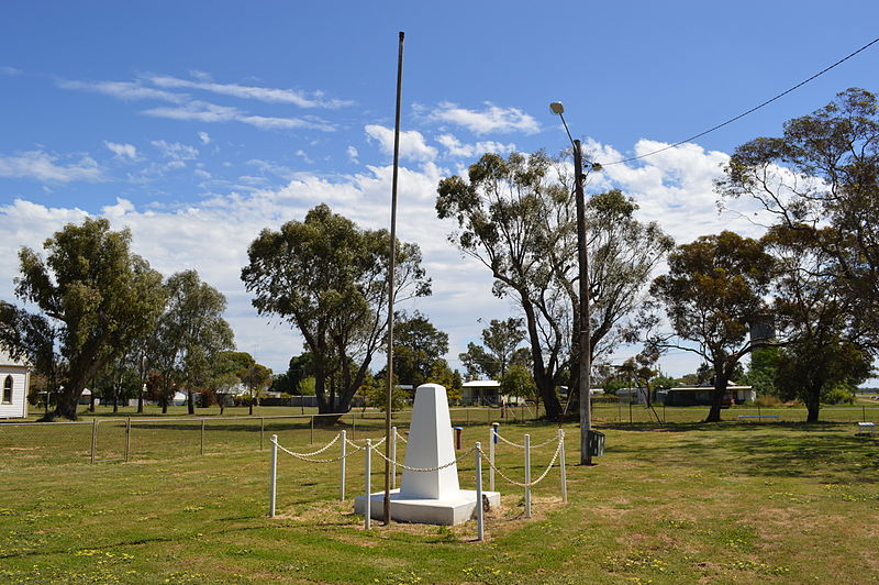 War Memorial Euabalong #1