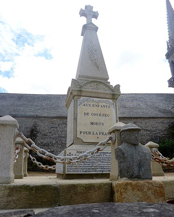 Oorlogsmonument Gouézec #1