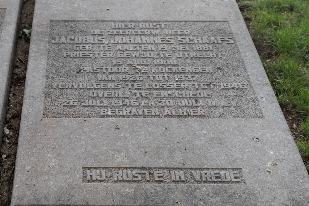 Dutch War Graves Roman Catholic Cemetery Losser #4