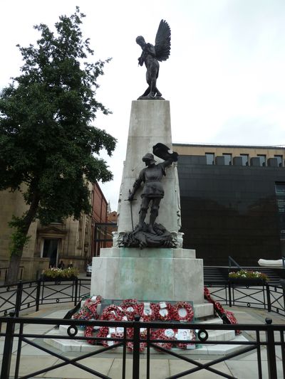 Oorlogsmonument Leeds #2