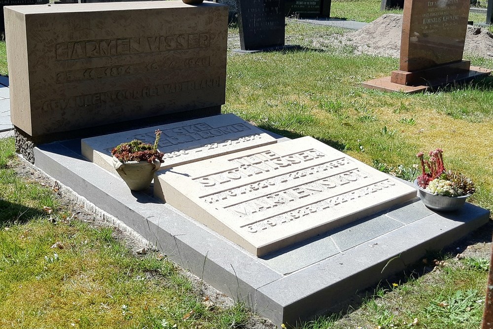 Dutch War Graves Churchyard Oudemirdum