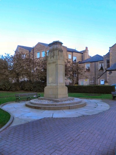 Oorlogsmonument Bacup #1