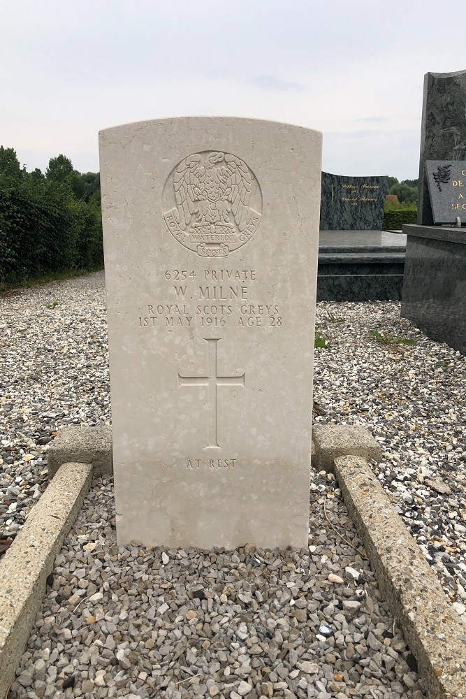 Commonwealth War Graves Bourthes #2