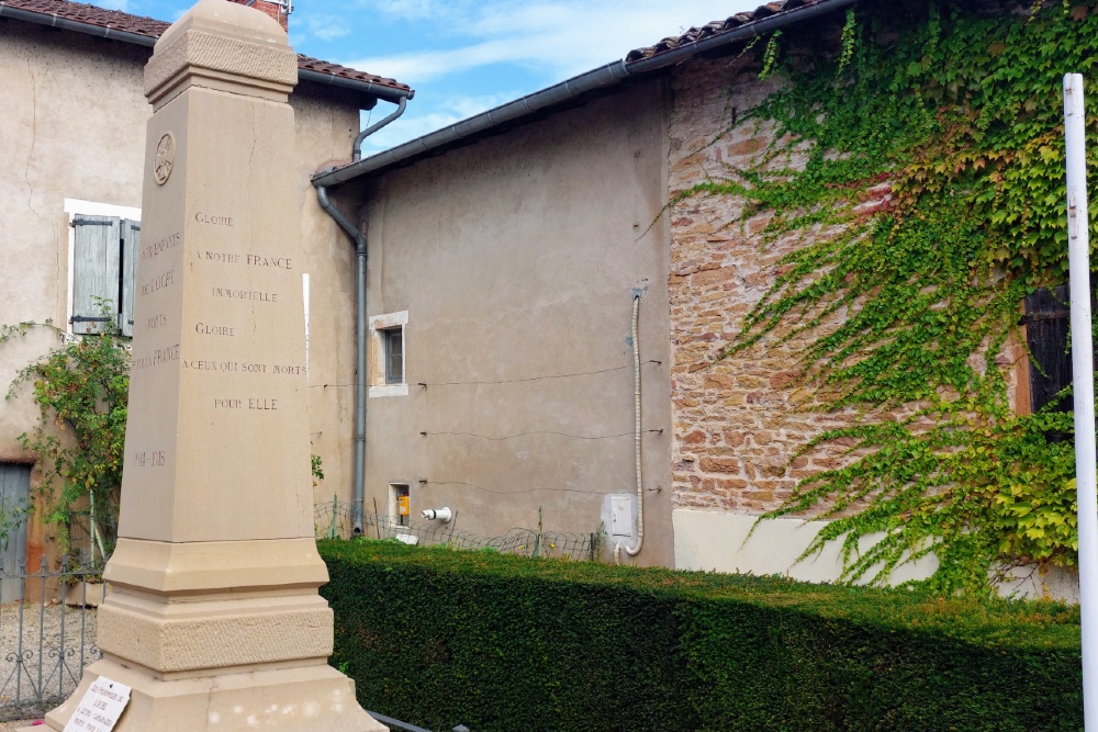 War Memorial Loché #4