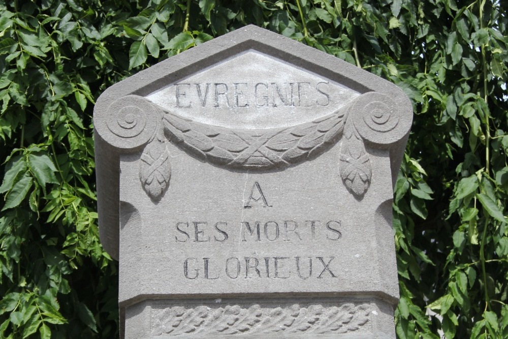Oorlogsmonument Evregnies	 #2