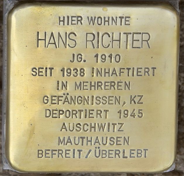 Stolpersteine Groe Bahnhofstrae 13