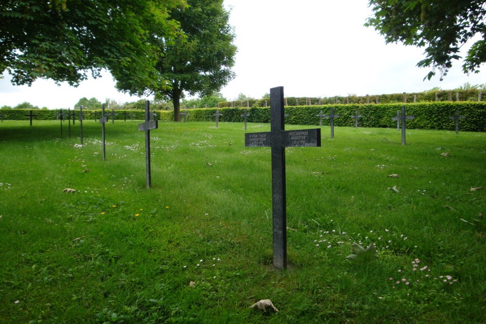 Duitse Oorlogsbegraafplaats Bray-Sur-Somme #3