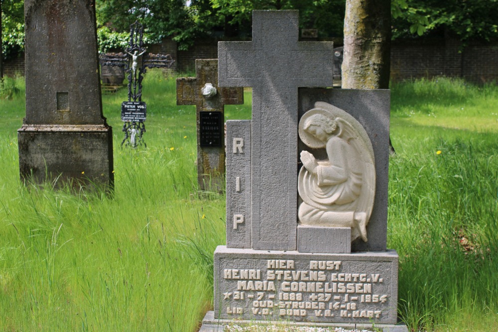 Belgian Graves Veterans Hamont #1