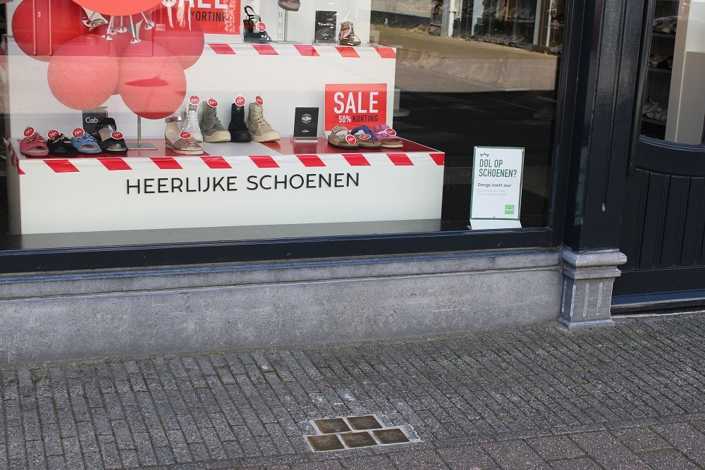 Stolpersteine Diezerstraat 90 #4