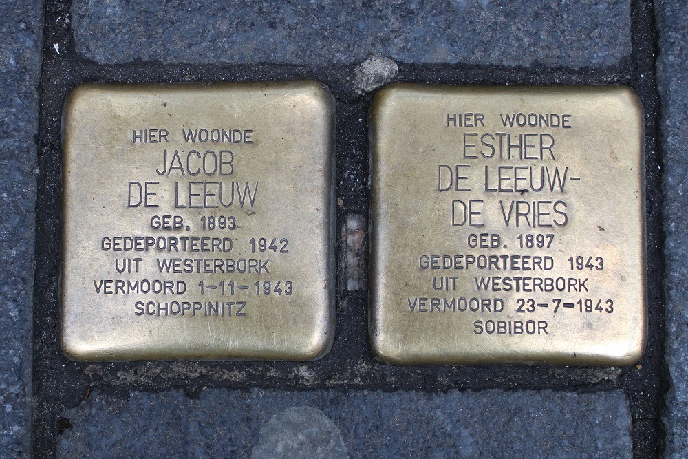 Stolpersteine Nieuwendijk 157