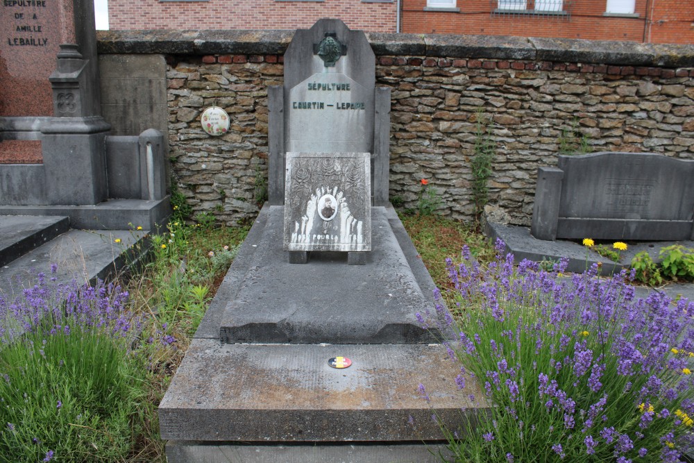 Belgian War Graves Harchies #2