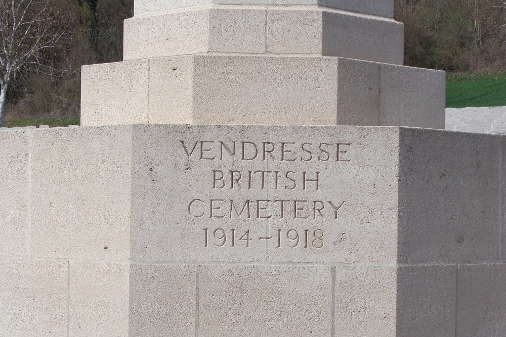 Commonwealth War Cemetery Vendresse #3