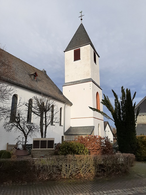 War Memorial Hollerath #4
