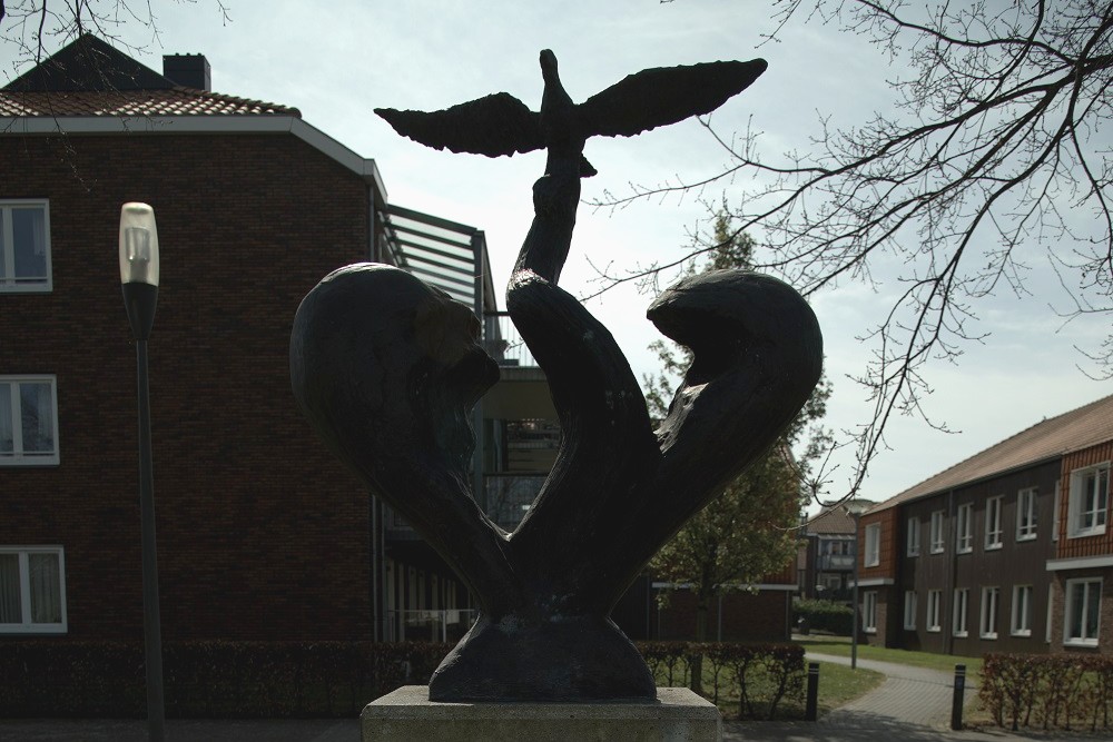 Oorlogsmonument Nieuw-Weerdinge #1