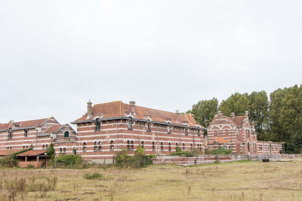 La Ferme Nord Zuydcoote Kogelinslagen Mei 40 #4