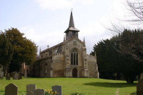 Commonwealth War Grave St. Mary and All Saints Churchyard #1
