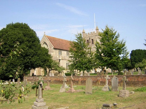 Commonwealth War Graves St Gregory and St Martin Churchyard