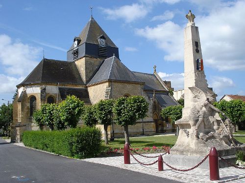 Oorlogsmonument Juniville #1