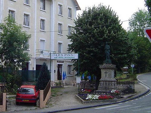 Oorlogsmonument La Bastide-Puylaurent