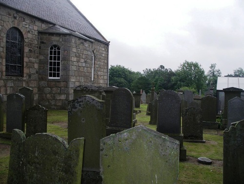 Commonwealth War Graves Tarves Parish Churchyard #1