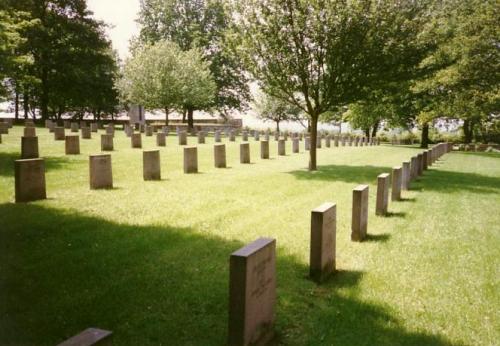 Frans-Duitse Oorlogsbegraafplaats Reillon #2