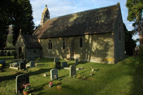 Oorlogsgraf van het Gemenebest All Saints Churchyard