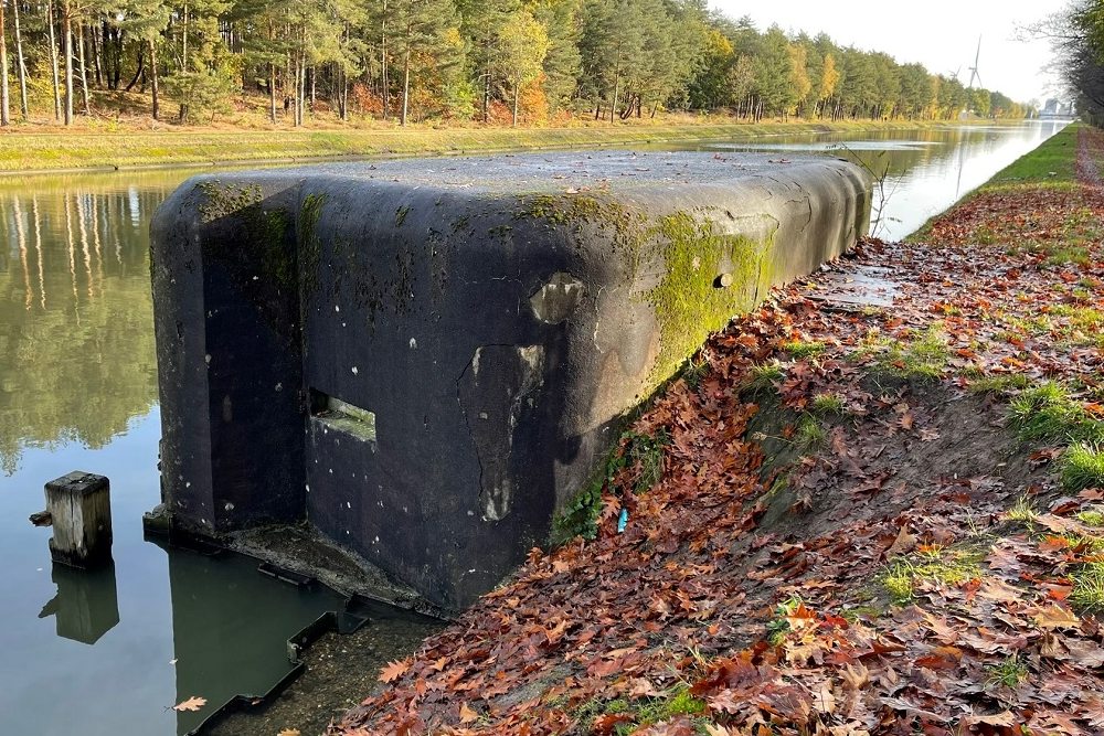 Bunker 10 Grensstelling Bocholt-Herentals Kanaal #3