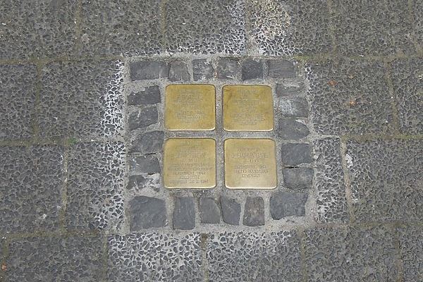 Stolpersteine Rote Straße 16