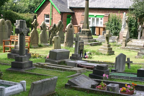 Commonwealth War Graves St. Winifred Roman Catholic Churchyard #1
