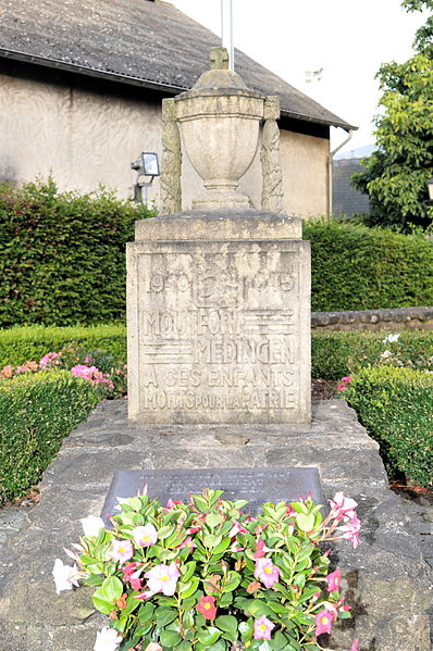 War Memorial Moutfort #1