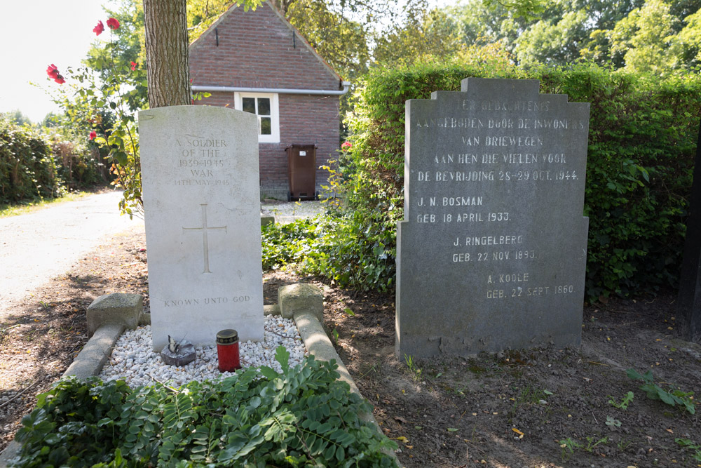 Oorlogsmonument Driewegen #3