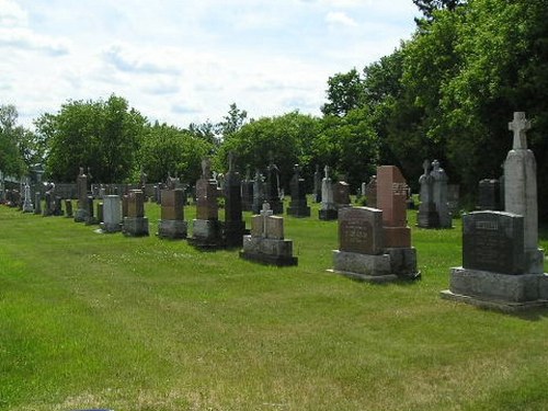 Oorlogsgraven van het Gemenebest Saint-Flix-de-Valois Roman Catholic Cemetery