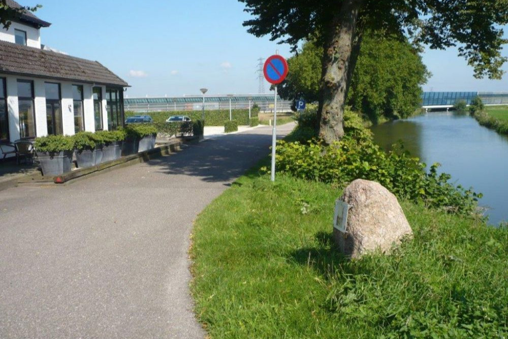 Liberation Route Marker 081: Evacuatie Tiel #2