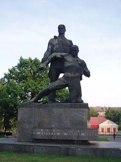 Monument Gexecuteerde Krijgsgevangenen Kiev #1