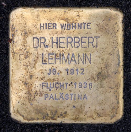 Stolpersteine Viktoria-Luise-Platz 5