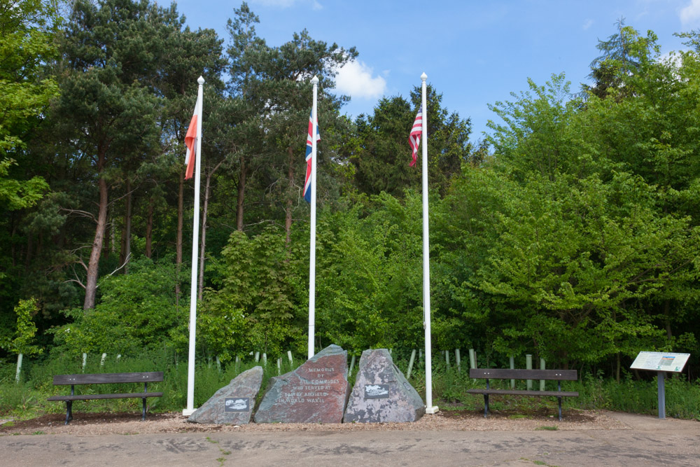 Monument vliegveld Saltby #1