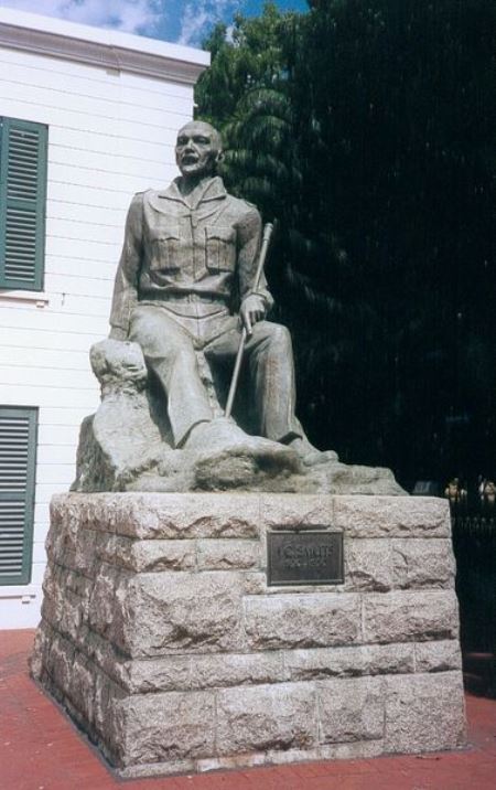 Statue of Jan Smuts #1