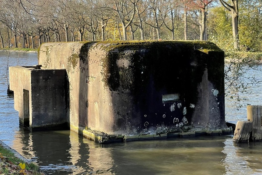 Bunker 14 Grensstelling Bocholt-Herentals Kanaal #4