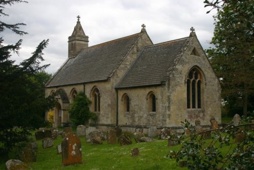 Oorlogsgraven van het Gemenebest St. Helen Churchyard