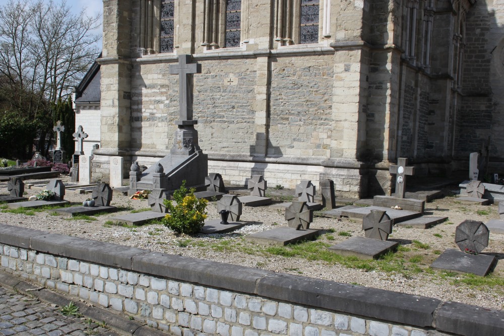 Belgian Graves Veterans Onze-Lieve-Vrouw-Lombeek #1