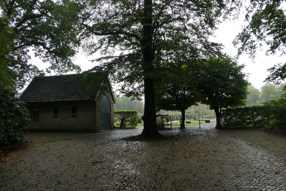 Oorlogsgraven van het Gemenebest Gemeentelijke Begraafplaats Westerbork #5