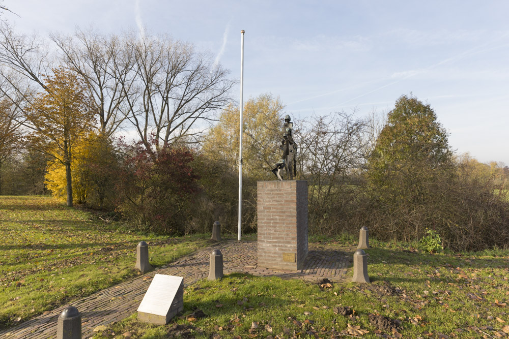 Monument De Vlucht Doornenburg #3