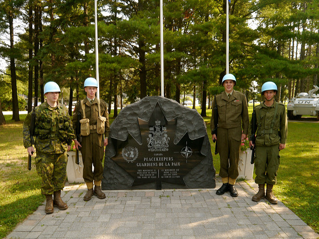 Monument Vredesmissies Angus #2